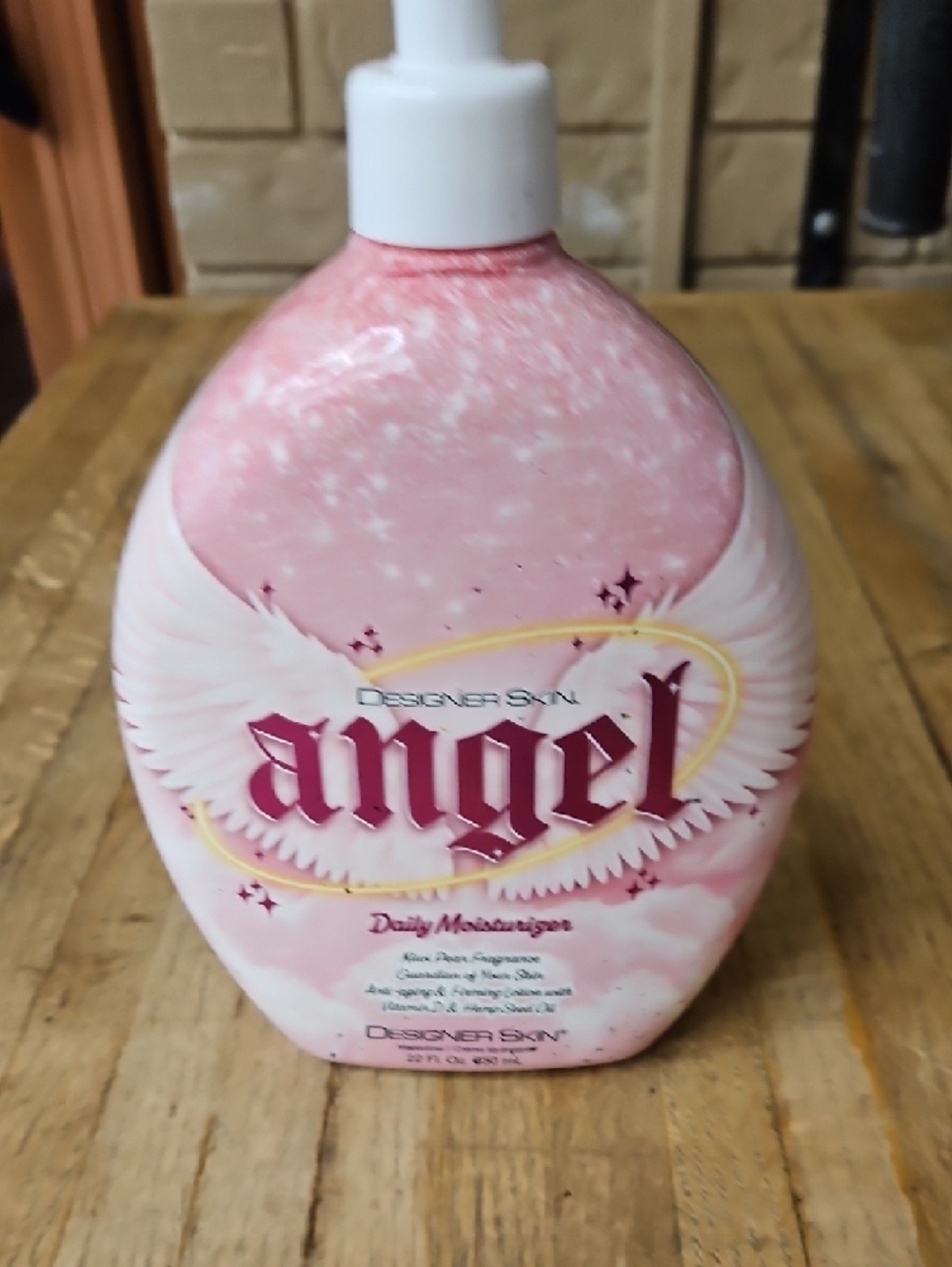 Designer Skin Angel Daily Moisturizer — Pink Hydrating Body Lotion - Picture 4 of 4